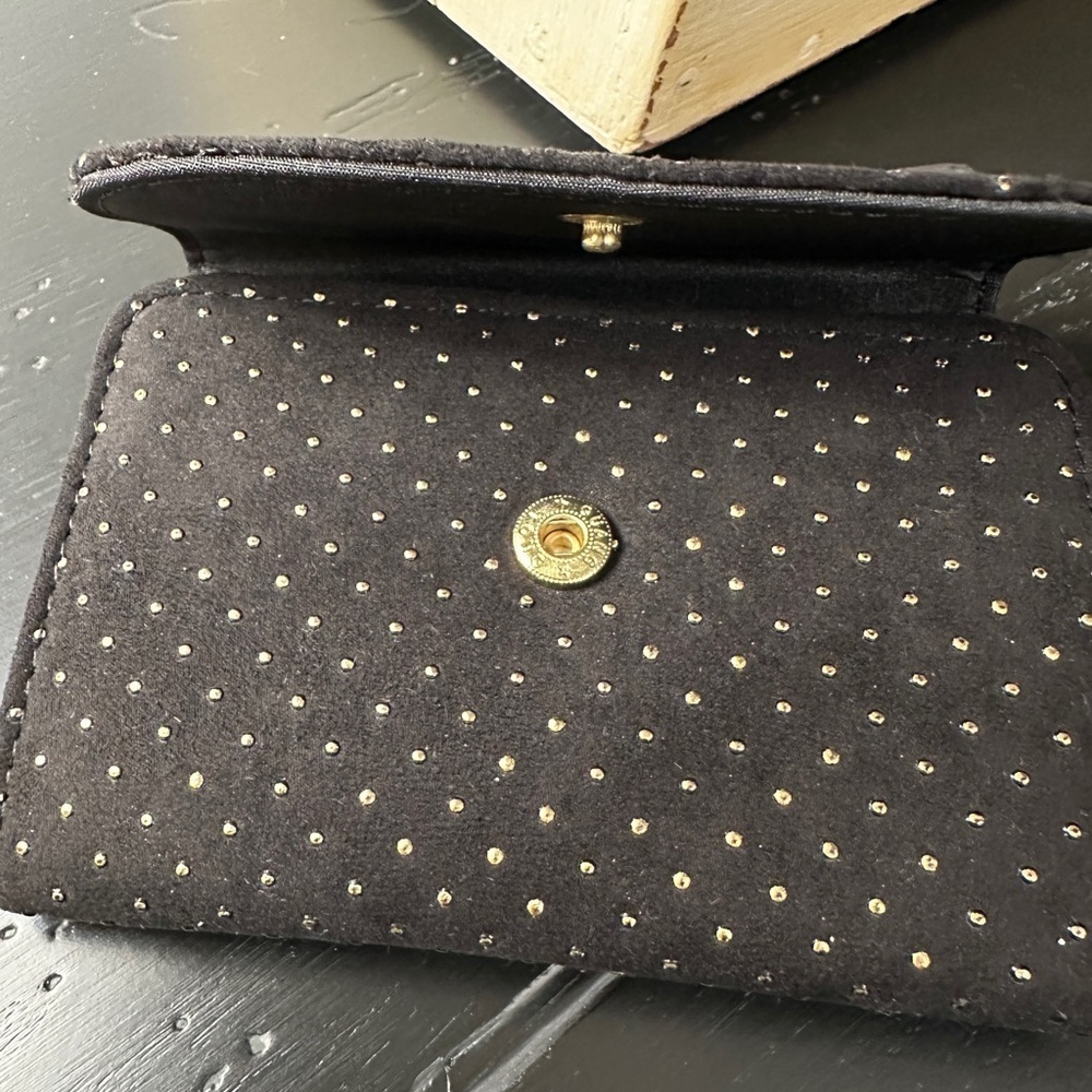 APT.9, NWT, WOMENS, BLACK BILLFOLD WITH GOLD BEADING. - Picture 5 of 5